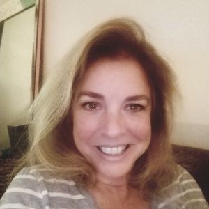 Meet your Posher, Debra